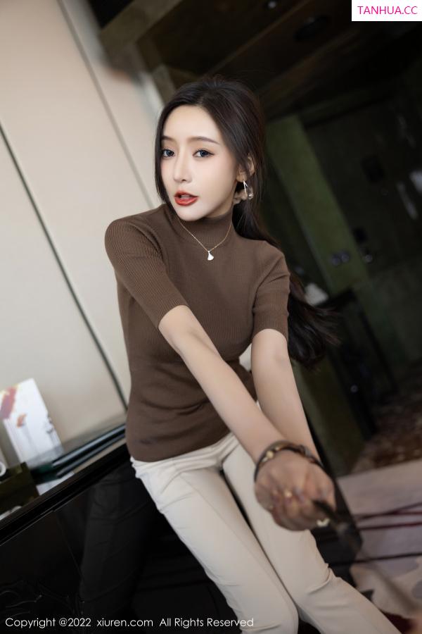 王馨瑶  [XiuRen]高清写真图 2022.12.09 No.5978 王馨瑶yanni 时尚美腿第31张图片